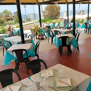 https://albergo-la-lampara.hotelitalianriviera.com
